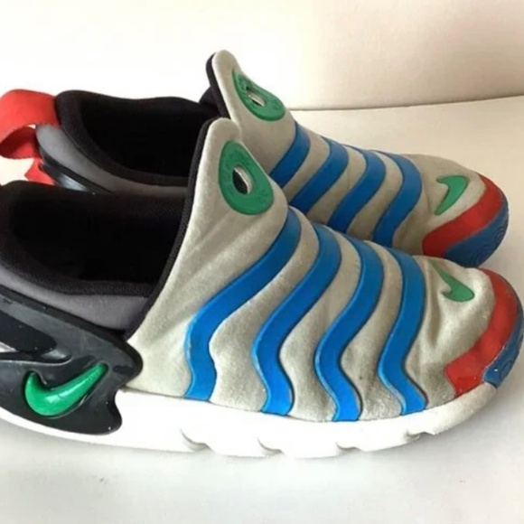 Nike Dynamo Go Water Shoes Slip on Sneakers Kids Children Swim Swimming - Picture 2 of 4